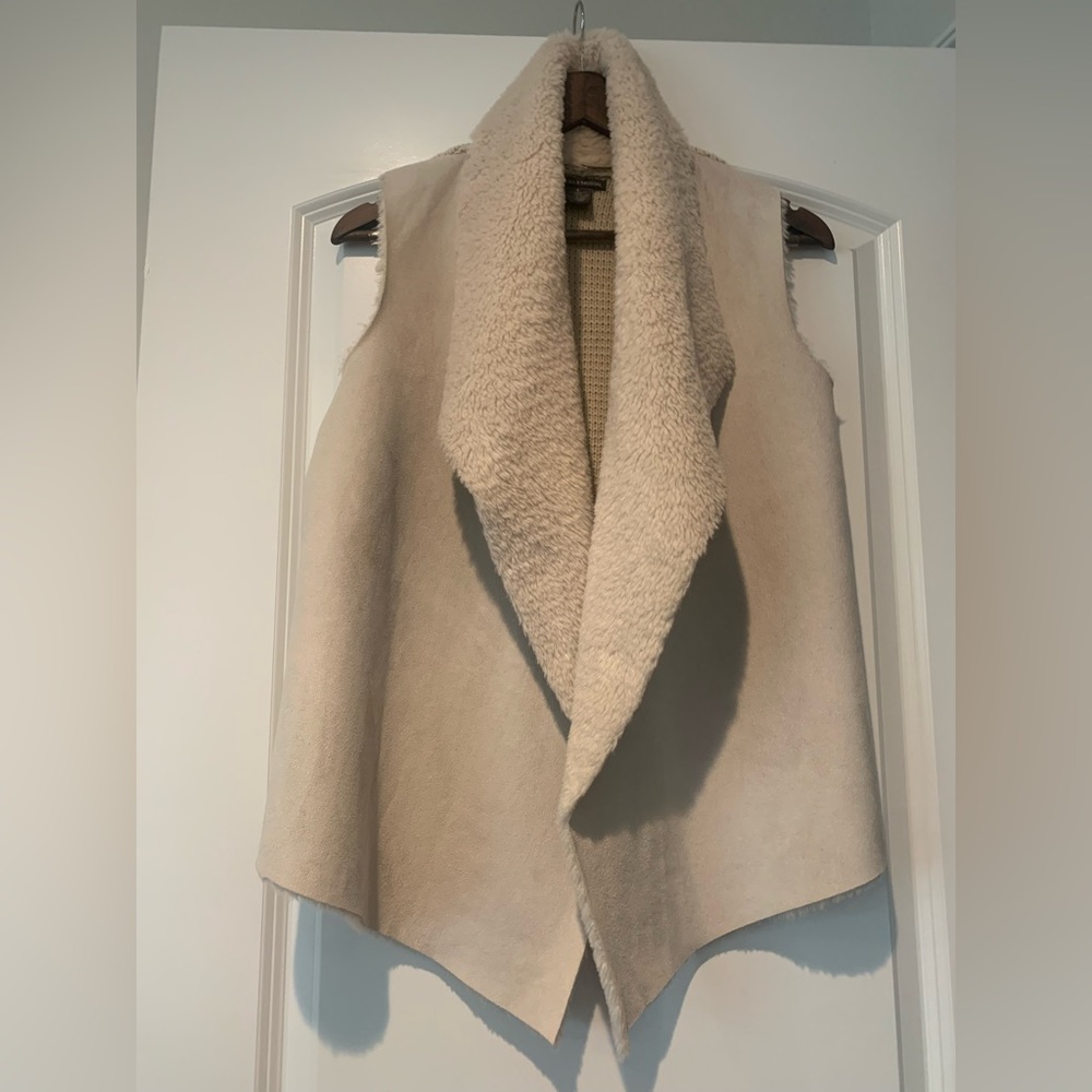 Chelsea & Theodore Vest Womens Cream Color Faux Fur Faux Suede